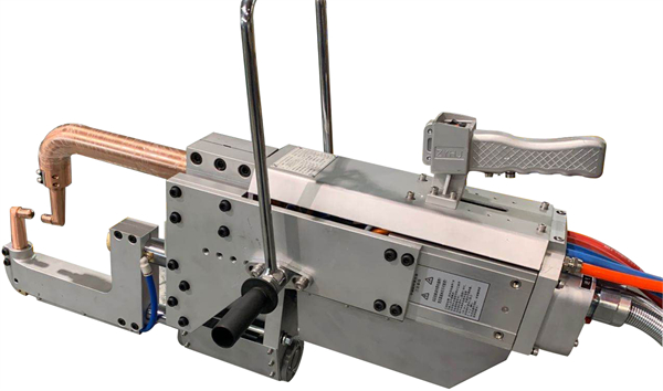 非標(biāo)定制焊鉗3